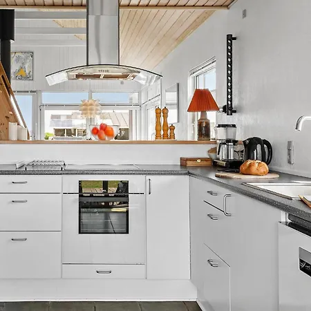 Holiday home Front In With Wifi *